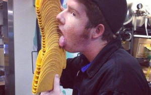 Taco Bell Employee Making Out with Shells Picture Posted on Facebook