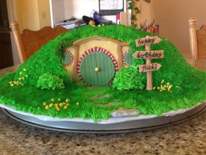 Hobbit themed birthday cake - Imgur