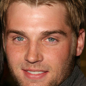 Mike Vogel Facts Bio Family