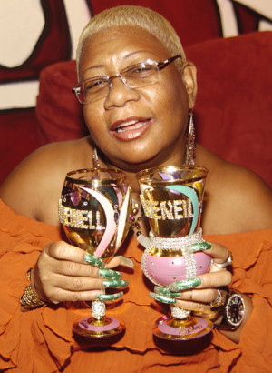 luenell images gallery