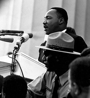 Martin Luther King Jr. profere o seu famoso discurso 