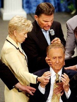 The Copeland's Praying Over Oral Roberts