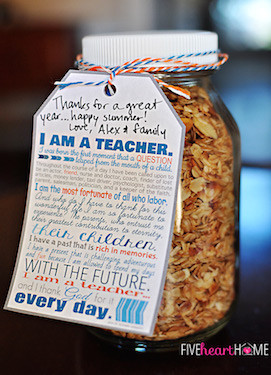 Teacher-Appreciation-Free-Printable-I-Am-A-Teacher-650pxTag.jpg