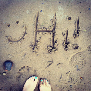 Fashioney randomness, musical greatness and a whole lot of in between!