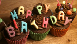 happy-birthday-cupcakes.jpg