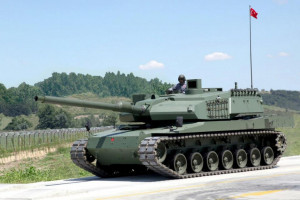 Higher resolution photo of new Turkish MBT Altay. This is a mobility ...