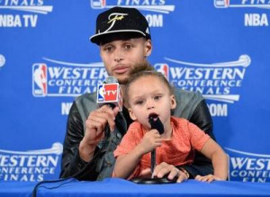 News video: Riley Curry Quotes Big Sean Song, Nails Her Encore