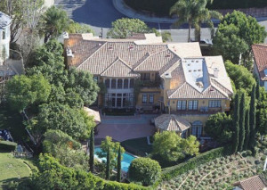 charlie sheen sells home charlie sheen home