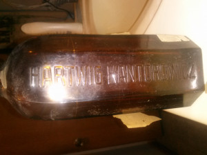 What is it? Who made it? Lets ID antiques and collectibles for each ...