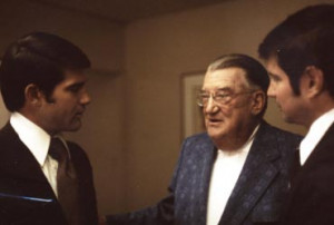 Steve Garvey (left), Walter O’Malley and agent Jerry Kapstein.
