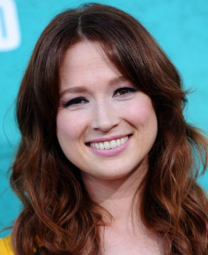 Ellie Kemper Fake Pictures