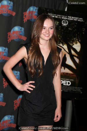Madeline Carroll promotes her new movie 'Flipped' with a memorabilia ...