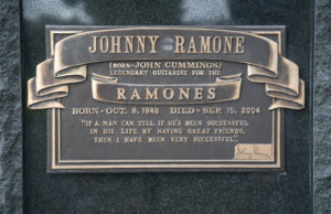 The plague on Johnny Ramone's grave stone at Hollywood Forever ...