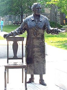 Statue of Emily Murphy in the monument to The Famous Five , Parliament ...