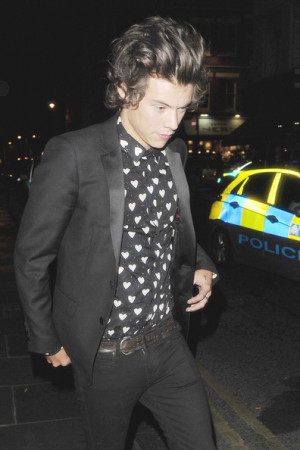 Harry+Styles+Harry+Styles+Out+Late+After+One+KdmEUDRj-3ll.jpg