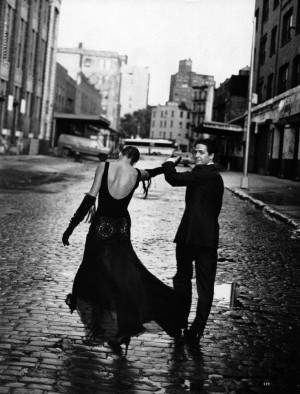 Photographer : Peter Lindbergh Models : Linda Evangelista & Hugh Grant ...