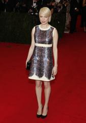 Michelle Williams splits from Dustin Yellin