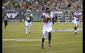 Falcons’ Devin Hester’s big return during the first half against ...
