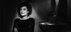 ... movie ever: La Dolce VitaAnouk Aimee kind of looks like Jackiee….lol
