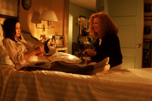 Still Of Bette Midler And Barbara Hershey In Beaches (1988) Picture