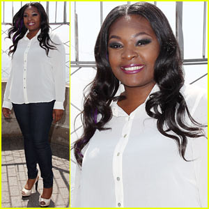 american-idol-winner-candice-glover-visits-empire-state-building ...