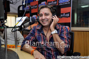 Sukhwinder Singh at Sukhwinder, Richa Sharma Radio City Musical-E-Azam ...