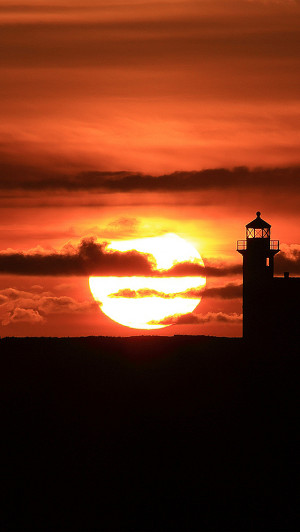 iPhone 5 Wallpaper Sunset landscapes lighthouse