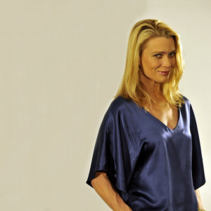 Laurie Holden Gallery The