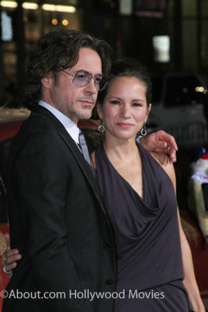 Robert-Downey-Jr-Susan-Downey-due-date-premiere-photo.jpg
