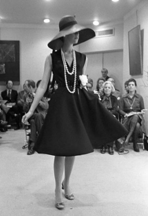 1972 runway show by Trigère. Photo for Women’s Wear Daily.