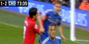 Suarez “bite” overshadows last gasp equaliser