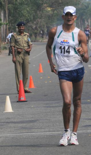 sandeep kumar retains 50km walk title shailesh kumar 46 34