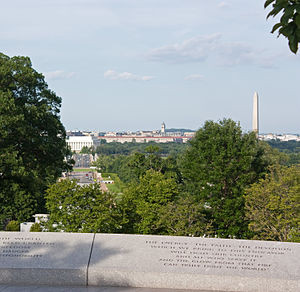 View across the Arlington Memorial Bridge to the Lincoln Memorial and ...