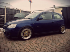 Then had to raise the rear and cut away some of the arches all around ...