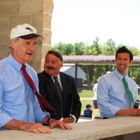 Senator Tom Carper Wearing Red Tie
