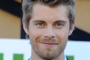 Luke Mitchell Pictures