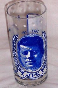 Vintage-John-F-Kennedy-1963-President-Memorial-Glass-JFK-Ask-Not-Quote