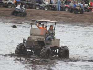 Wheeler Mudding Picdizzle Mud Bogging Four Wheelers