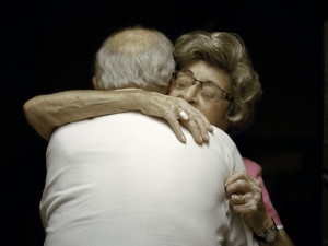 check out these beautiful photos of old couples, showing their love ...
