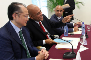 Haiti President Martelly meets with World Bank s Jim Yong Kim