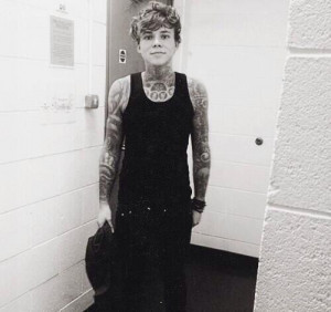 ashton irwing punk edit