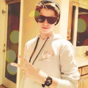 General Picture Colin Ford