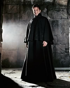 Richard Roxburgh as Count Dracula