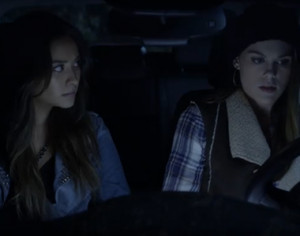 Image - Emily-and-paige-episode-315.jpg - Pretty Little Liars Wiki
