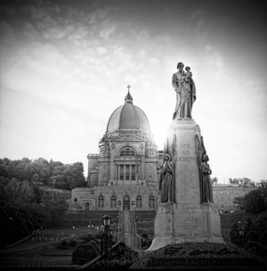 The Oratory and Saint Joseph StatueSaint Joseph’s Oratory, Montreal ...