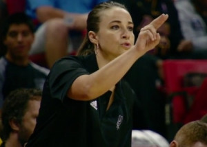 Becky Hammon coach degli Spurs - Stopframe Youtube