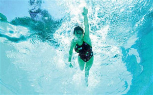 Freestyle and backstroke may be beneficial - Is swimming the best ...