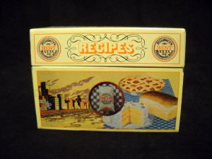 Vintage Pillsbury Metal Recipe Box Richard Ferrell Illustrations 1983