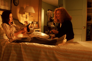 Still Of Bette Midler And Barbara Hershey In Beaches (1988) Picture