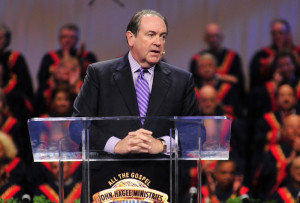 Gov. Mike Huckabee speaking at JHM’s 32nd annual Night to Honor ...